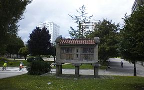 Hórreo antiguo en el Parque de Campolongo