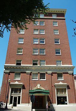 Roosevelt Hotel front - Portland, Oregon.JPG