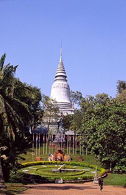 Il tempio Wat Phnom a Phonm Penh