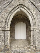 Le porche de l'église.