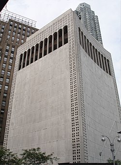 2 Columbus Circle, a building in New York