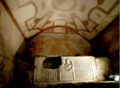 Intérieur peint d'une tombe