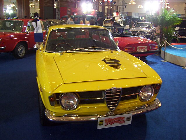 FileAlfa Romeo GT 1300 Junior 1959 frontjpg