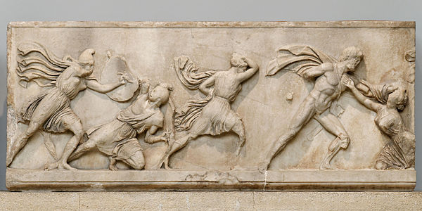 Détail de la frise du mausolée d'Halicarnasse, British Museum