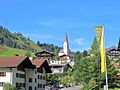 Blick auf Katholische Pfarrkirche (unter Denkmalschutz)