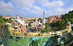 Antoni Gaudí was een belangrijke aanjager van kleurgebruik in de art nouveau, waaronder in Park Güell (1900-1914) in Barcelona