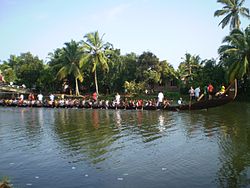 2010 നെഹ്രുട്രോഫി വള്ളംകളിക്ക് മുന്നോടിയായി മാമ്പുഴക്കരിയിൽ നടന്ന പരിശീലനം