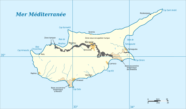 Carte des deux entités chypriotes et la ligne verte tenue par les forces de l’ONU.