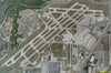 Международный аэропорт Кливленда Хопкинс, вид со спутника.png