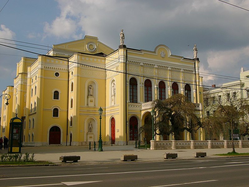 Datei:Debrecen csokonai szinhaz.jpg