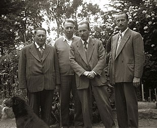 Eberhard Kausel con colegas botánicos en 1948 - Gualterio Looser, posiblemente Harold Moldenke, Colega desconocido