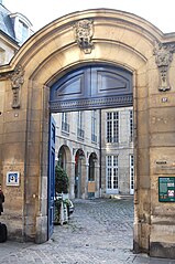 Entrée de l'Hôtel de Coulanges