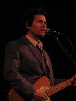 Josh Rouse konsertoimassa Torontossa 2007