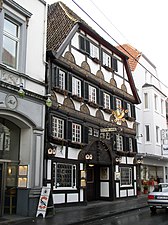 Huis Goldener Hahn (1566)