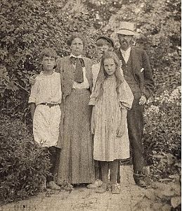 Allyn, Louise, Leonard, Caroline y Kenyon Cox, alrededor de 1906