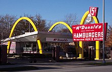 Des Plaines]], Illinois. The building is a replica of the original, which was the ninth McDonald's restaurant.