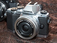 Olympus OM-D E-M10