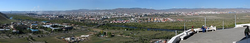 File:Panorama von Ulaanbatar.jpg