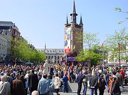 De Grote Markt tijdens de Sinksenfeesten (foto 2003)