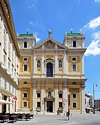 Westseite der Schottenkirche mit dem Portal