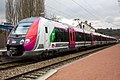 Het treinstel Z 50015/16 op het perron op het station van Luzarches, voor zijn inaugurele rit.