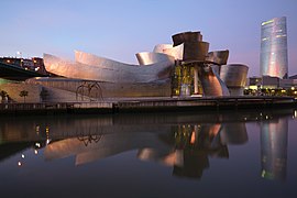 Muséu Guggenheim de Bilbao, de Frank Gehry, 1997