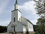 Foto einer weißen Holzkirche