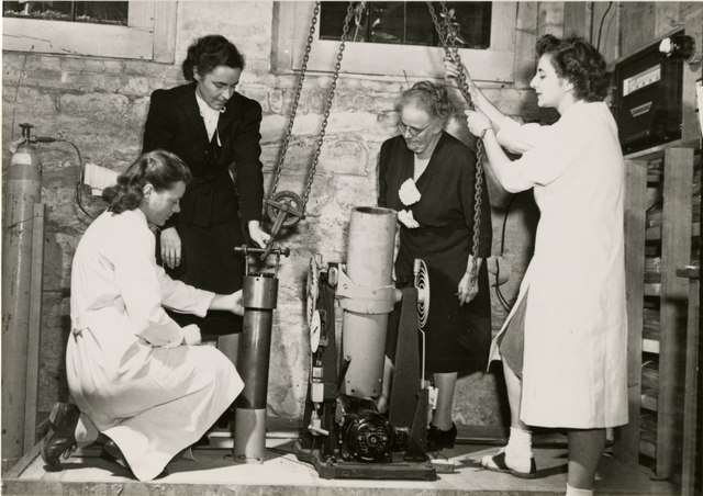 Kathleen Zier, Anna Jane Harrison, Mary Sherrill e Marie Mercury nel 1947