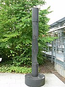 Säule mit 3-6-eckigen Querschnitten (Column with 3-6 angular cross sections) (1966). Marl