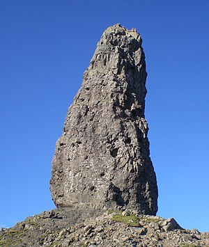 O Storr é un monte basáltico da península de Trotternish (Escocia)