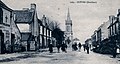 Le bourg de Quéven vers 1930 : la rue de Lorient (carte postale).