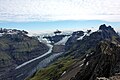 Pogled s planinskih vrhova Kristínartindara prema ledenjaku Morsárjökull