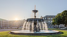 Vue de la fontaine de la Schloßplatz.