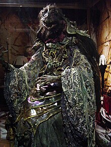 The original Skeksis costume skekUng on display at the Center for Puppetry Arts in Atlanta, Georgia. Skeksis on Display.jpg