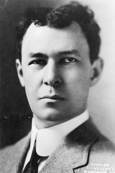 Файл:Stanley Wellington Finch, head-and-shoulders portrait, facing slightly left.jpg