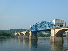 Tiltas per Tenesio upę prie Čatanūgos