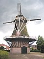 Rückseite der Walderveensemolen in Walderveen, Gelderland, Niederlande, mit Steert und Haspel