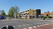 Flat aan de Foucaultstraat met rug naar de Nobelweg (april 2020)