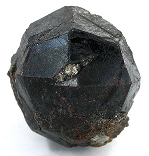 Almandine :: Locality: Russell Garnet mine, Ru...