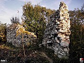 Pozostałości murów zamkowych (2011)