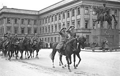 Defilada wojska niemieckiego po kapitulacji miasta we wrześniu 1939