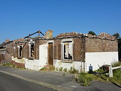 Habitations en ruine.