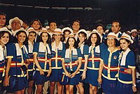 Almudena (cuarta) con la selección española en el desfile inaugural de Juegos Olímpicos de Atlanta (1996).