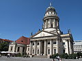 Gavlen og statuer på Deutscher Dom