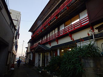 古風で豪壮な造りの江澤館（千葉県鴨川市太海浜）