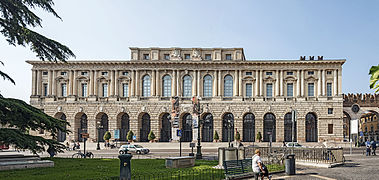 Palazzo Gran Guardia