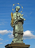 Juan Nepomuceno en el Puente de Carlos de Praga.