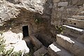 تل مار الياس مدخل موقع الدفن