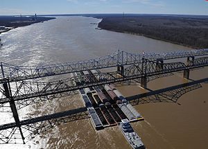 Lower Mississippi barge.jpg