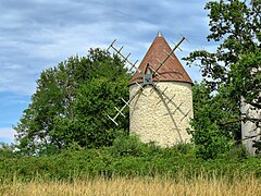 L'ancien moulin à vent.